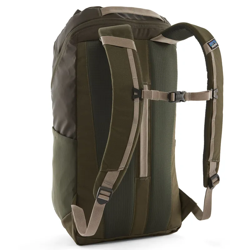 Black Hole Pack 25L Pine Needle Green-1
