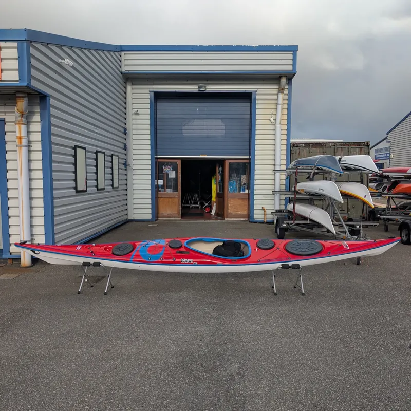 P and H Volan 160 Sea Kayak Classic Construction Red / Anchusa Blue / White