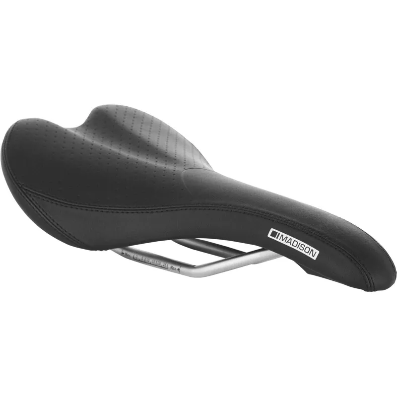Madison Flux Classic Saddle Standard Fit Black CroMo Rails