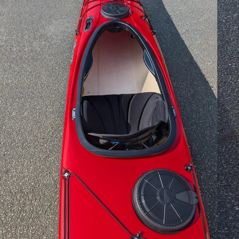 P and H Virgo Composite Sea Kayak Classic Diolen Construction Red-4