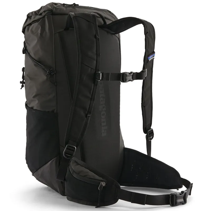 2024 Patagonia Altvia Pack 28L Unisex Backpack Black-2