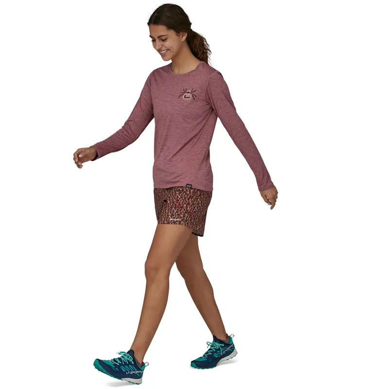 Patagonia L/S Women's Cap Cool Daily Graphic Shirt - Lands Across The Trail Evening Mauve X-Dye-1